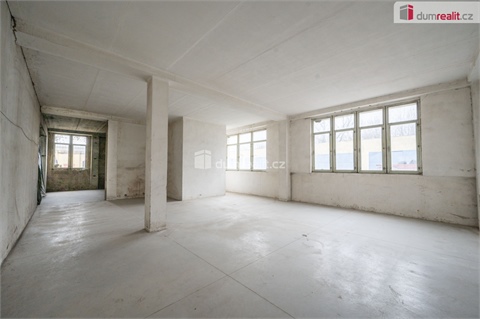 Prodej výrobního objektu, 2 752 m² 6