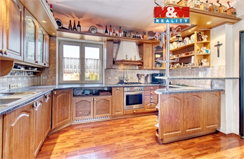 Prodej rodinného domu, 253 m²