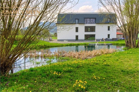 Prodej rodinného domu, 670 m² 0