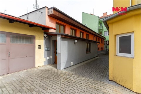 Prodej obchodních prostor, 305 m² 14