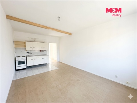 Pronájem bytu 1kk, 28 m² 2