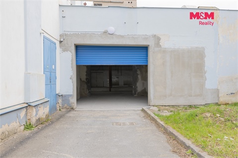 Pronájem skladu / haly, 850 m² - 2