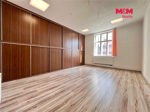 Pronájem kanceláře, 100 m² - 0