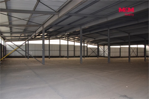 Pronájem skladu / haly, 4 000 m² - 4