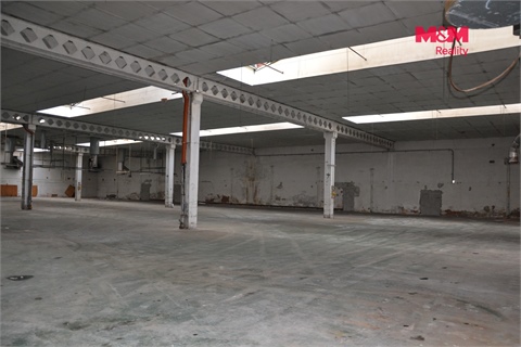 Pronájem skladu / haly, 4 000 m² 2