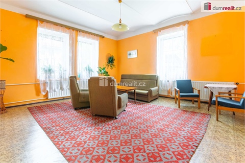 Prodej rodinného domu, 250 m² 8