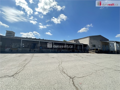 Pronájem skladu / haly, 3 000 m² - 8