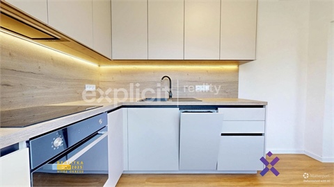 Pronájem bytu 1+1, 38 m² - 0