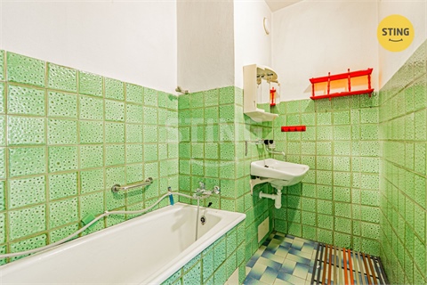 Prodej rodinného domu, 180 m² - 10