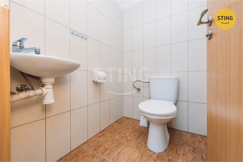 Prodej rodinného domu, 272 m² 14