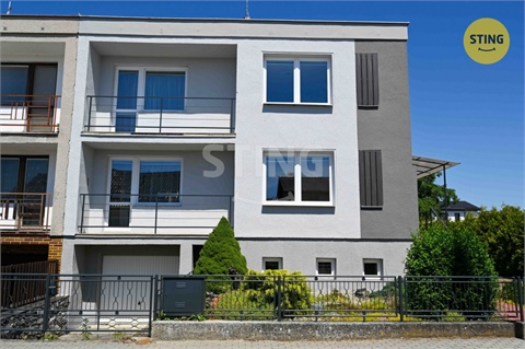 Prodej rodinného domu, 227 m² - 0