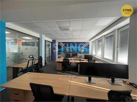 Pronájem kanceláře, 323 m² 6
