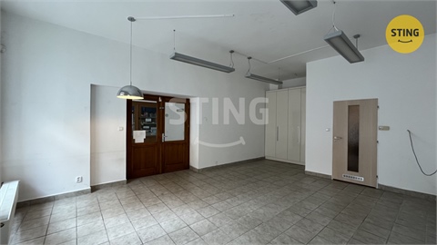 Pronájem obchodních prostor, 38 m² 0