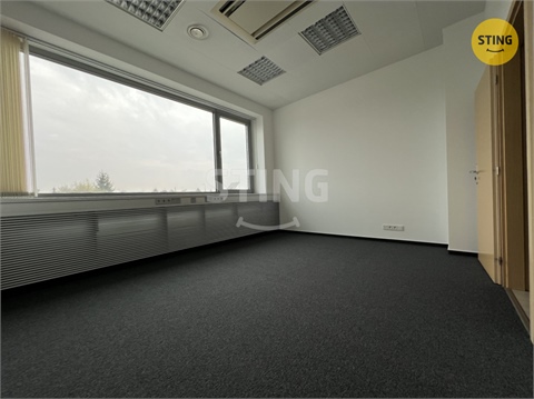 Pronájem kanceláře, 16 m² - 10