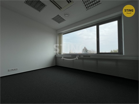 Pronájem kanceláře, 16 m² 10