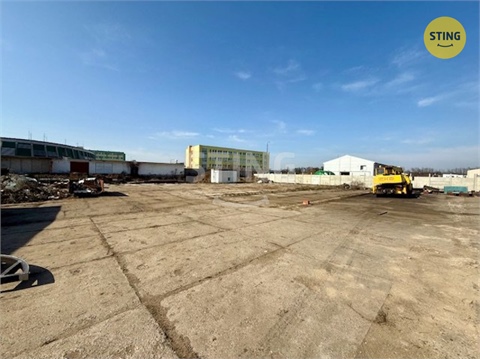 Pronájem komerčního objektu, 2 200 m² 0