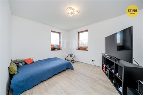 Prodej rodinného domu, 209 m² - 8