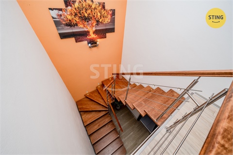 Prodej rodinného domu, 209 m² - 6