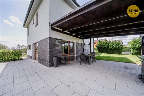 Prodej rodinného domu, 209 m² - 18