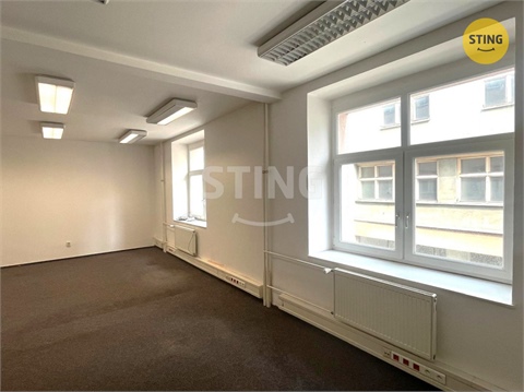 Pronájem kanceláře, 65 m² - 0