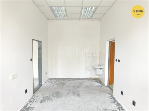 Pronájem skladu / haly, 600 m² - 14