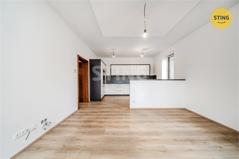 Prodej rodinného domu, 220 m² - 10