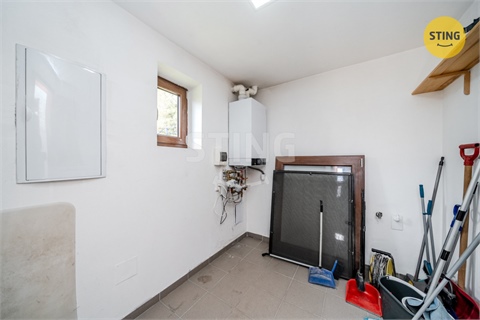 Prodej rodinného domu, 220 m² - 24