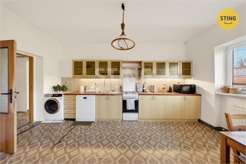 Prodej rodinného domu, 180 m² - 0