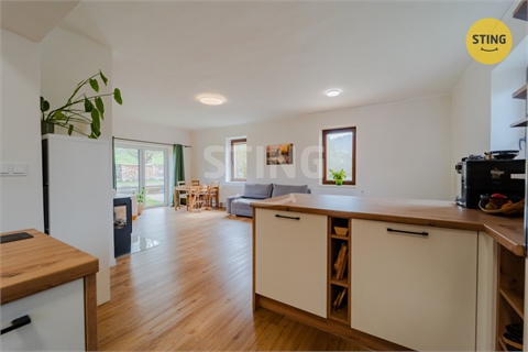 Prodej rodinného domu, 219 m² - 8