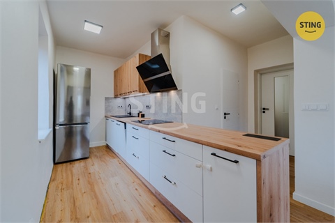 Prodej rodinného domu, 219 m² - 6
