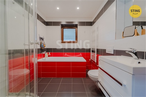 Prodej rodinného domu, 219 m² 14