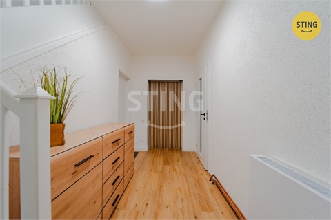 Prodej rodinného domu, 219 m² - 10