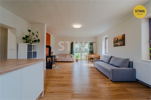 Prodej rodinného domu, 219 m² 10