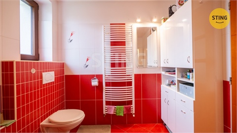 Prodej rodinného domu, 187 m² - 14