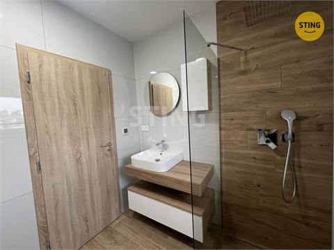 Pronájem bytu 3kk, 79 m² - 10