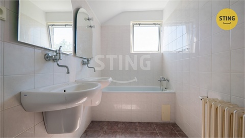 Prodej rodinného domu, 350 m² - 16