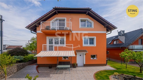Prodej rodinného domu, 380 m² 0