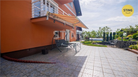 Prodej rodinného domu, 380 m² 10