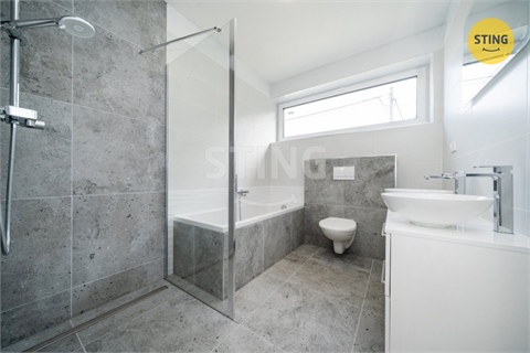 Prodej rodinného domu, 93 m² 2