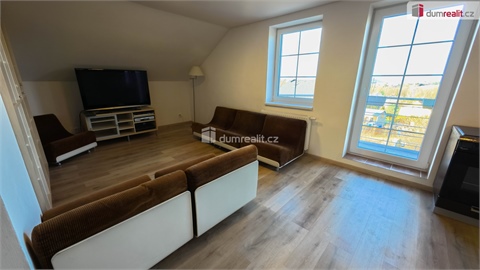Prodej rodinného domu, 300 m² 16