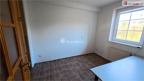 Prodej rodinného domu, 300 m² 10