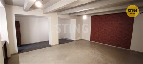 Pronájem obchodních prostor, 85 m² 0