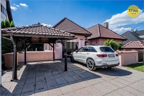 Prodej rodinného domu, 249 m² - 10