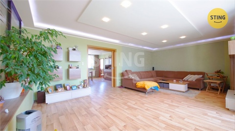 Prodej rodinného domu, 295 m² 10