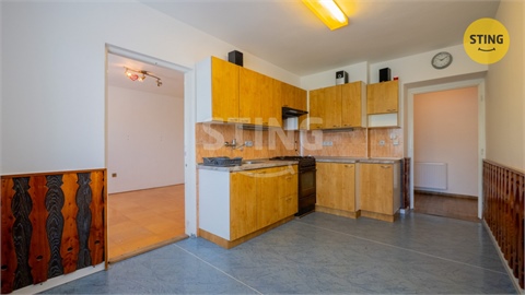 Prodej rodinného domu, 240 m² - 8