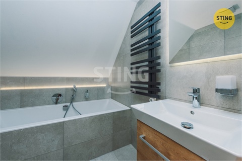 Prodej rodinného domu, 90 m² - 8