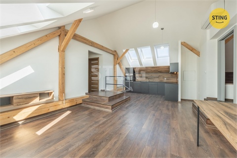 Prodej bytu 3kk, 77 m² 2