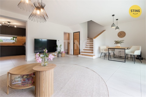 Pronájem rodinného domu, 134 m² 2