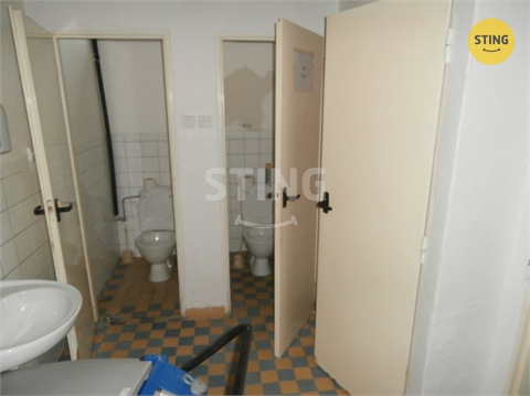 Prodej výrobního objektu, 555 m² 16