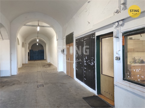 Pronájem skladu / haly, 350 m² - 4